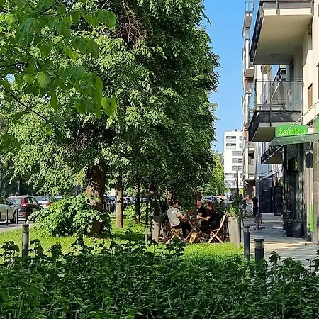 Apartment King-size Bed With Garden Warsaw