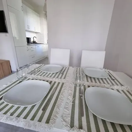 King-size Bed With Garden