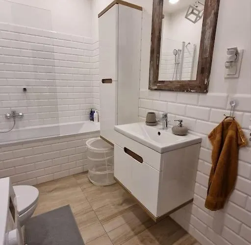 King-size Bed With Garden